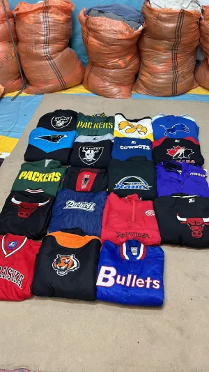 authentic vintage starter/NFL jacket 19 piece