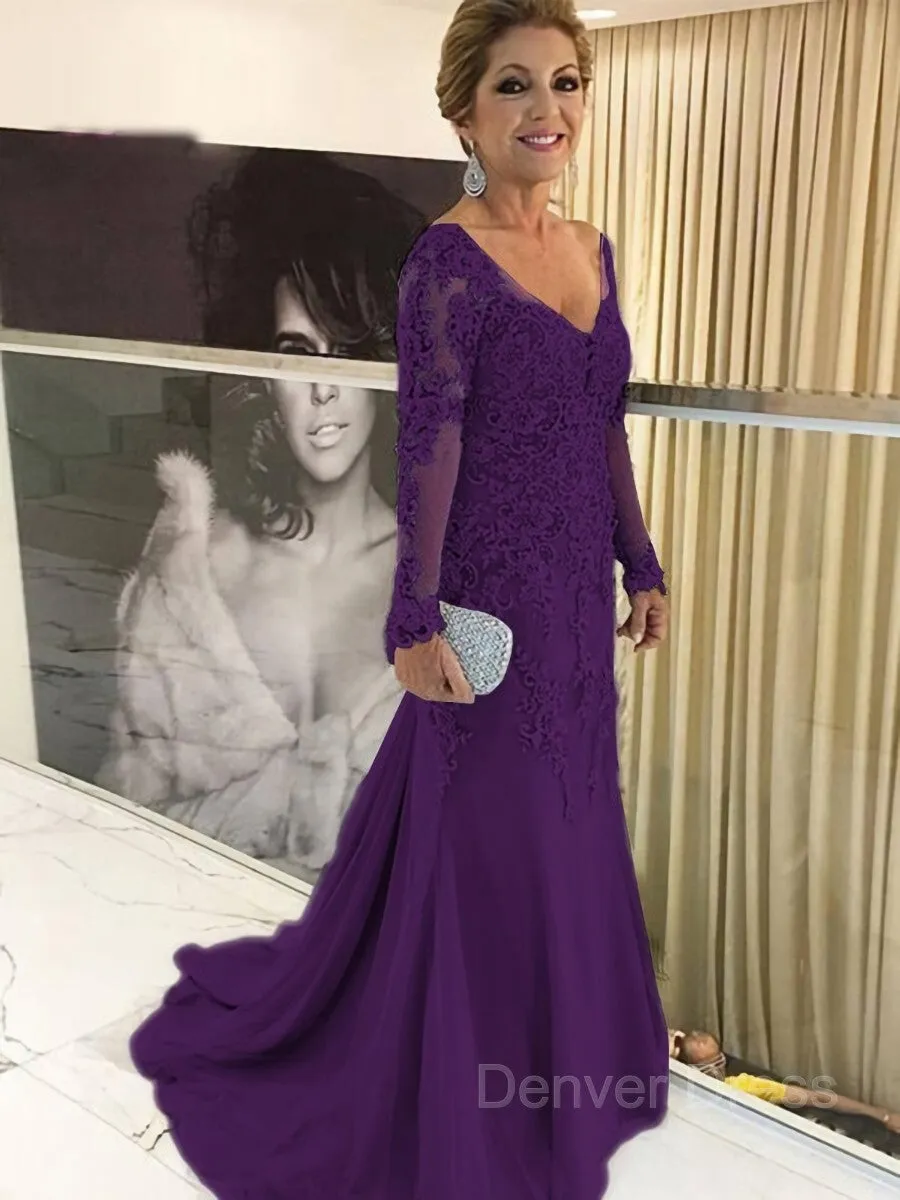 Sheath V-neck Sweep Train Tulle Mother of the Bride Dresses With Appliques Lace