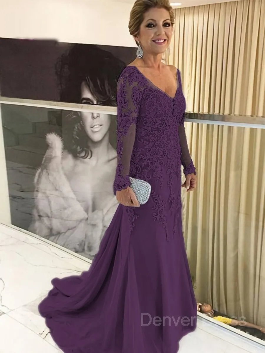 Sheath V-neck Sweep Train Tulle Mother of the Bride Dresses With Appliques Lace