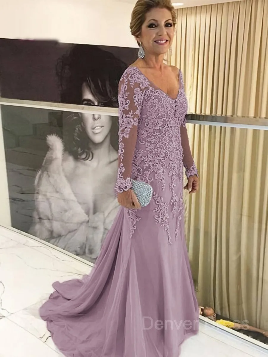 Sheath V-neck Sweep Train Tulle Mother of the Bride Dresses With Appliques Lace