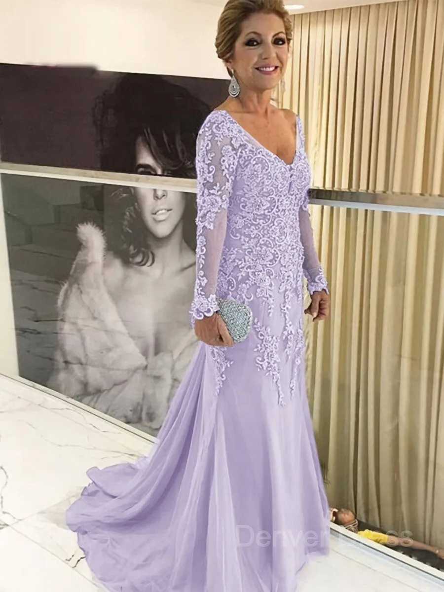 Sheath V-neck Sweep Train Tulle Mother of the Bride Dresses With Appliques Lace