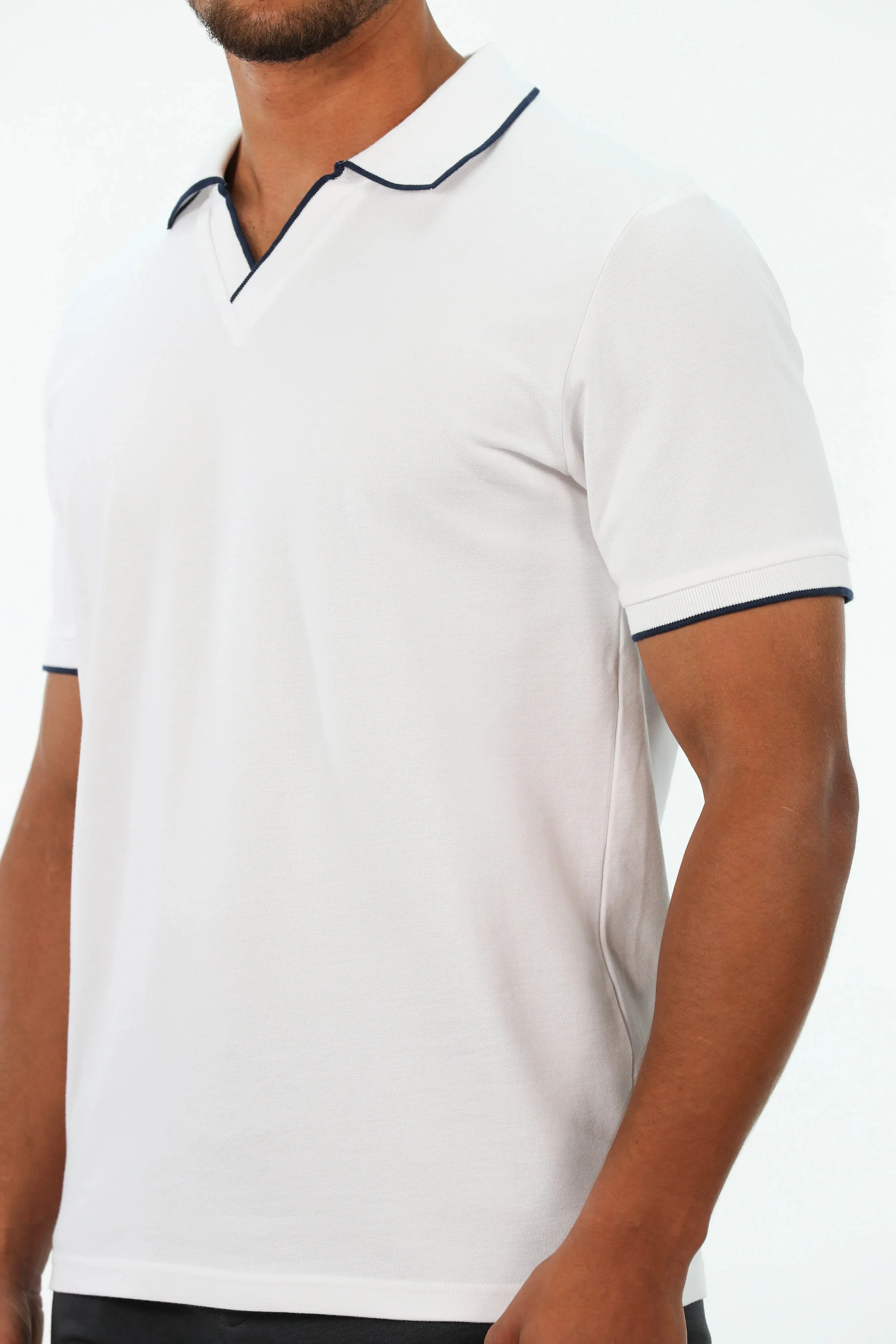 Short Sleeve White Polo With Colored Collar