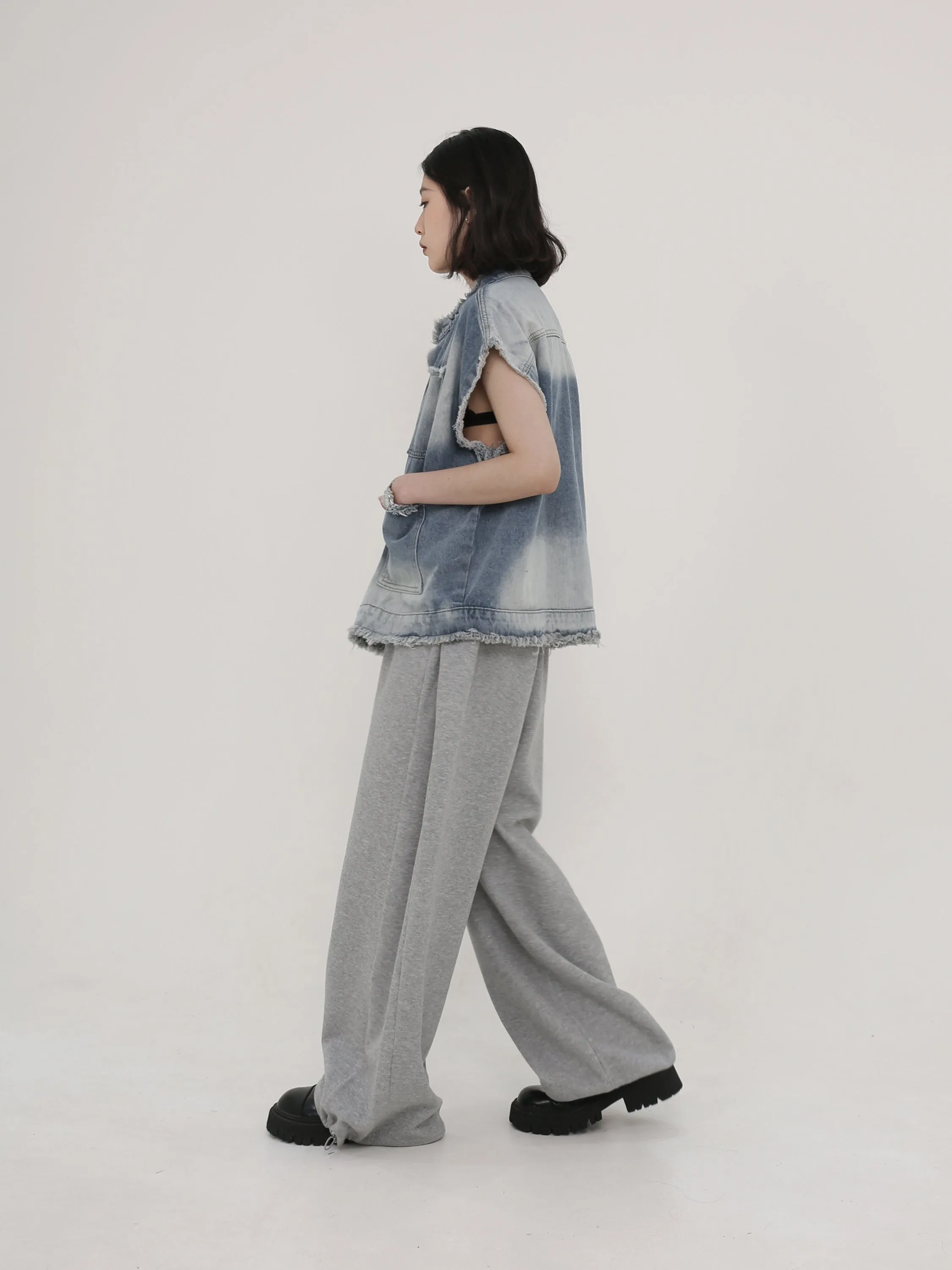 Straight leg sweat pants