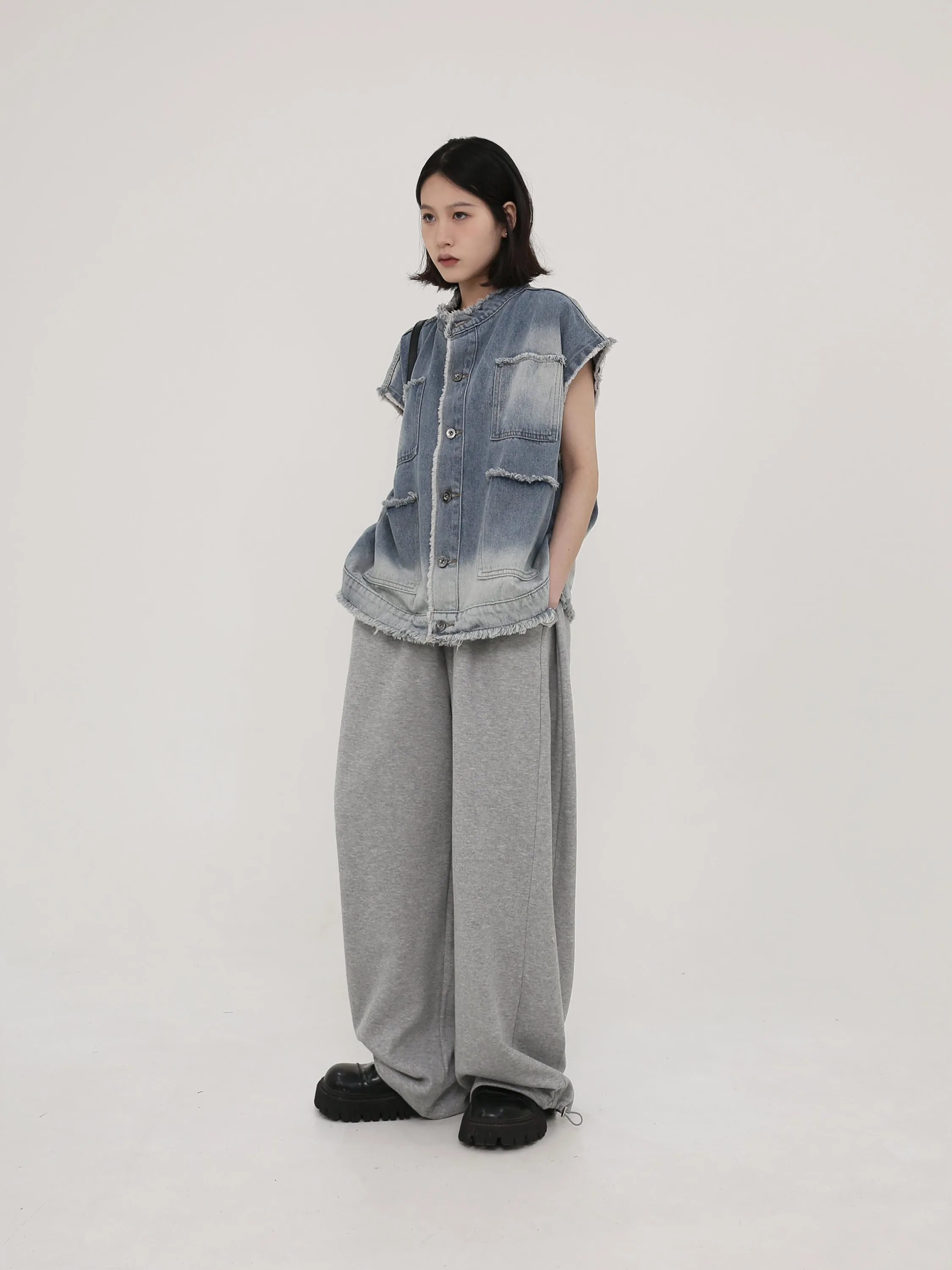 Straight leg sweat pants